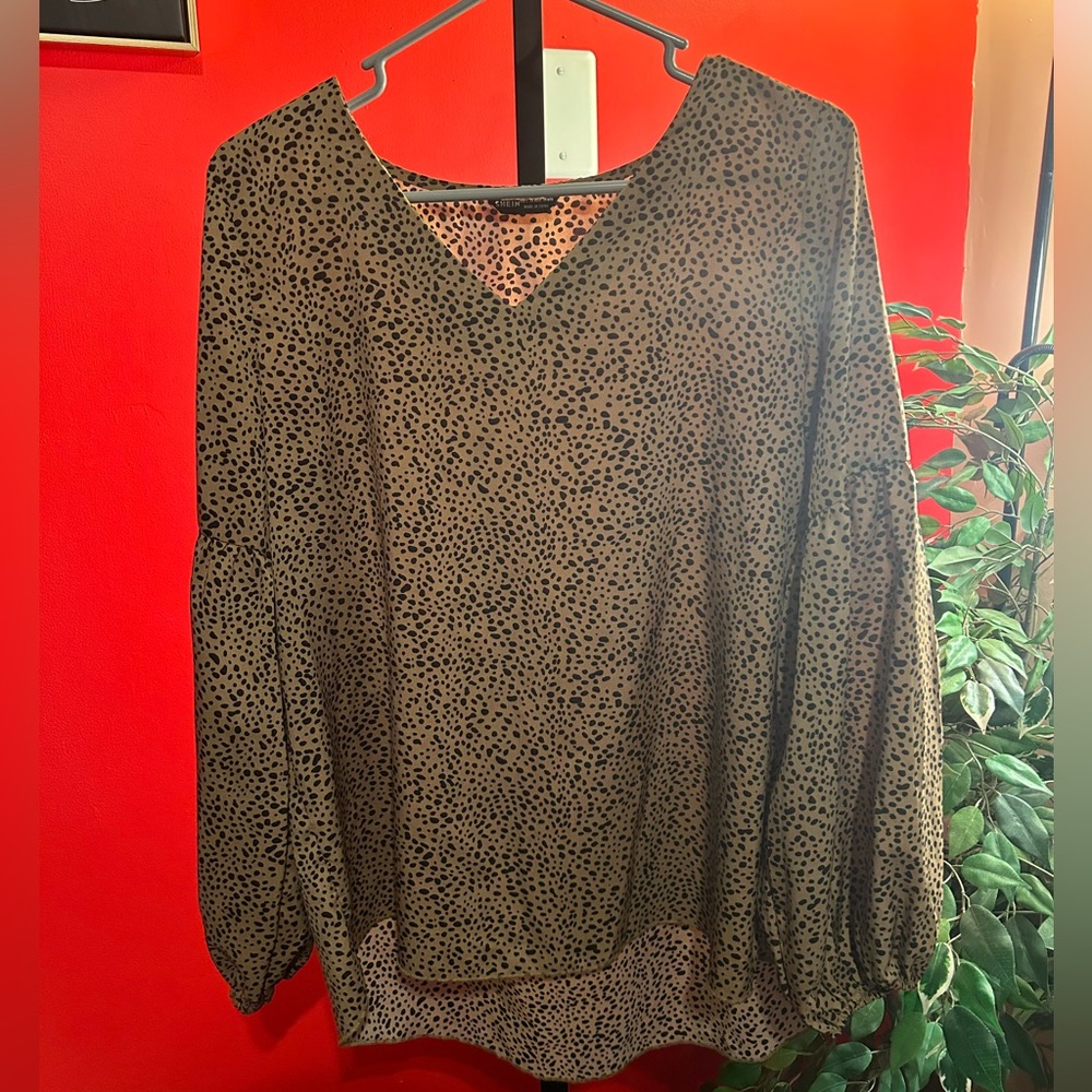 SHEIN Dress Shirt. Size L (8/10)